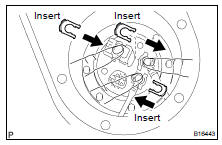 CONNECT FUEL MAIN TUBE AND RETURN TUBE (FUEL TUBE CONNECTORS) TO FUEL SUCTION PLATE