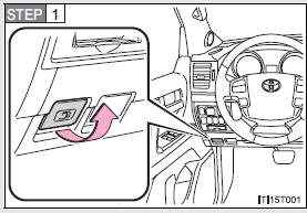 Opening the fuel tank cap