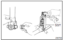 REMOVE SPIDER BEARINGS