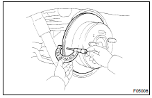 MEASURE DISC THICKNESS