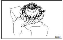 REMOVE DIFFERENTIAL REAR CASE