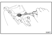 IF NECESSARY, REPLACE INNER SHIFT LEVER OIL SEAL