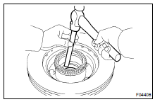 REMOVE BEARING OUTER RACES