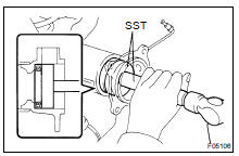 REPLACE OIL SEAL (INNER SIDE)