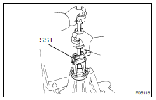 Using SST, remove the bearing outer race.