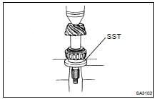 (b) Using SST and a press, install the rear bearing onto the