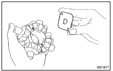 CHECK SIDE GEAR BACKLASH