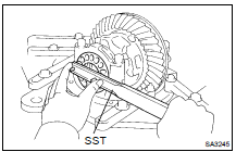 ADJUST SIDE BEARING PRELOAD