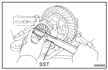 ADJUST SIDE BEARING PRELOAD