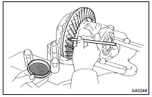 INSPECT TOOTH CONTACT BETWEEN RING GEAR AND DRIVE PINION