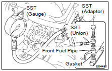 (d) Install the front fuel pipe and SST (pressure gauge) to the