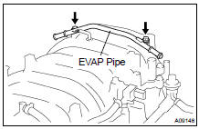 (e) Remove the 2 bolts and the EVAP pipe from the intake